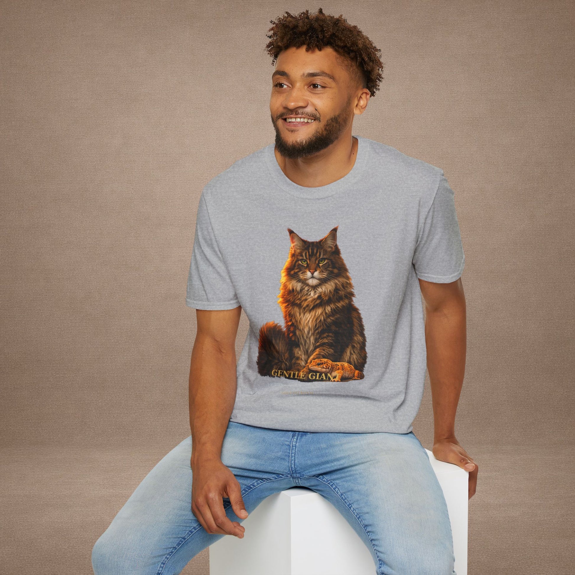 Maine Coon — Gentle Giant — photoreal cat breed portraits paired with tiny gecko compani. Gold Gecko Co. Cats & Geckos collection.
