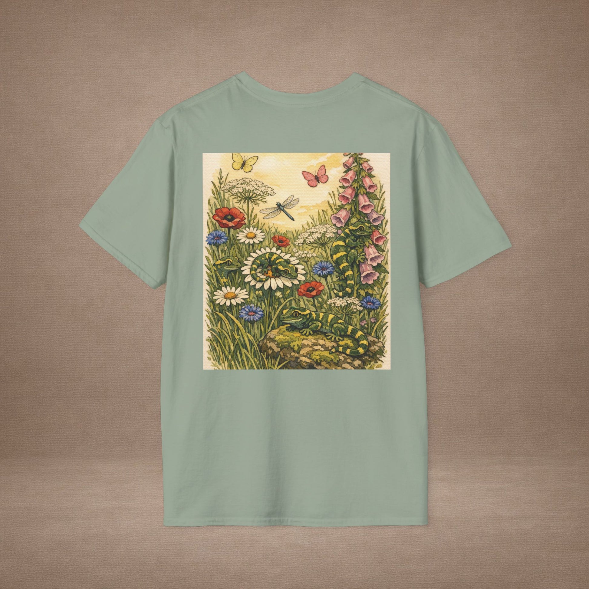 Field of Wildflowers cottagecore gecko t-shirt · Garden Gecko · Gold Gecko Co.