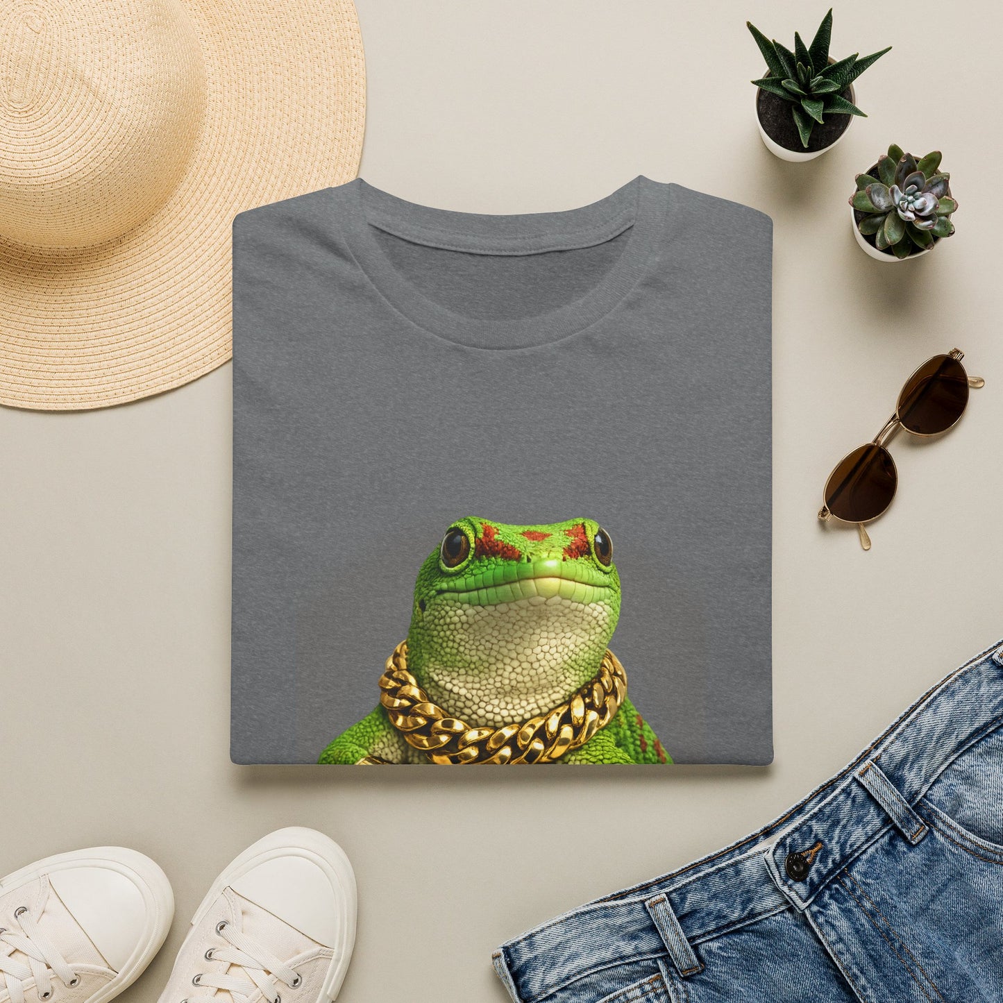 Gold Gecko Co.™ | Aquí Mando Yo | Day Gecko | Comfort Colors 6500