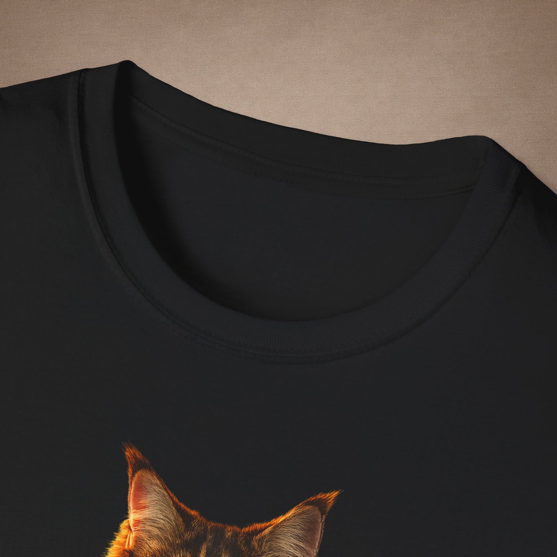 Maine Coon — Gentle Giant — photoreal cat breed portraits paired with tiny gecko compani. Gold Gecko Co. Cats & Geckos collection.