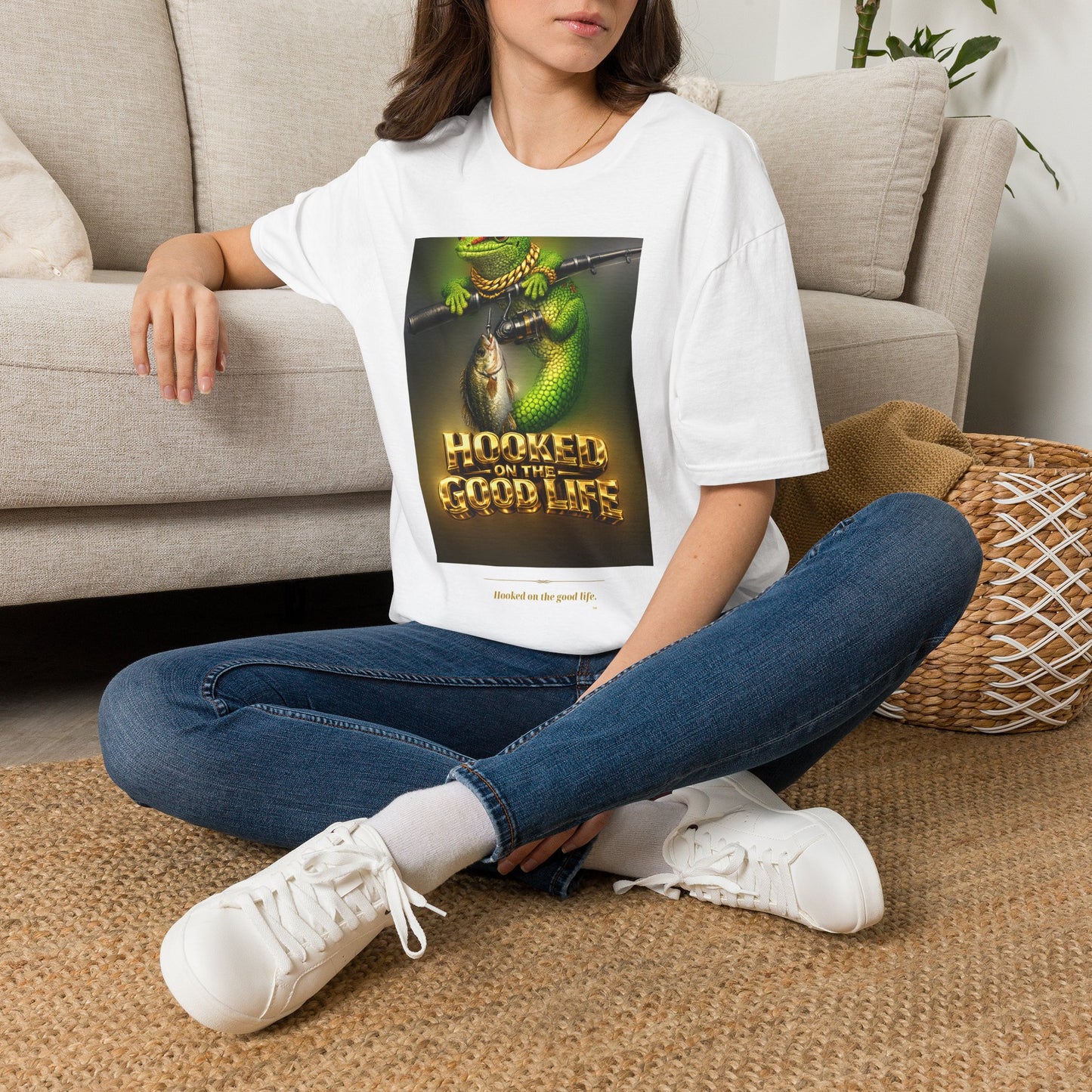 Gold Gecko Co.™ | Hooked on the Good Life | Day Gecko | Comfort Colors 6500