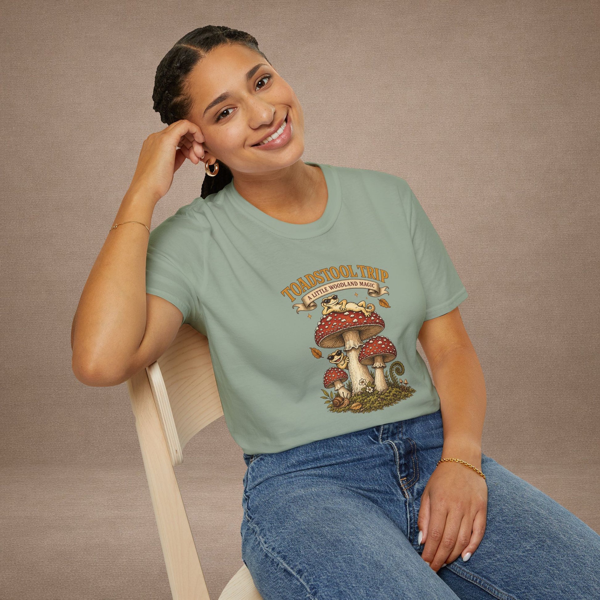 Toadstool Trip cottagecore mushroom & gecko t-shirt — Gold Gecko Co.