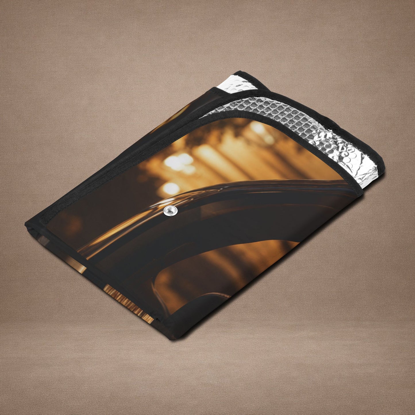 Col3001-2-V1-SS-ArtsAdd-ScaledUpNeverDown-BentleyDash-Crested-Illustrated-GoldGeckoCo