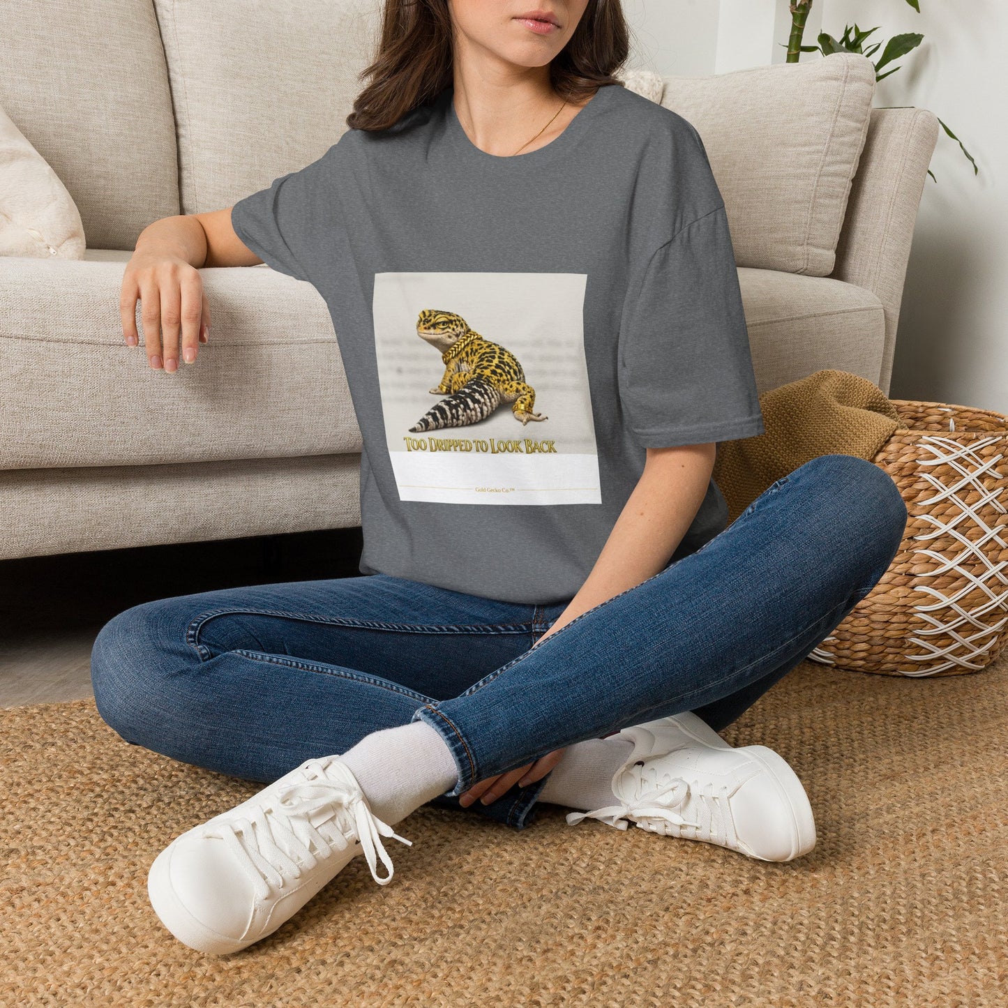 Col1101-7-V1-TS-CC6500-TooDrippedToLookBack-Crested-GoldGeckoCo